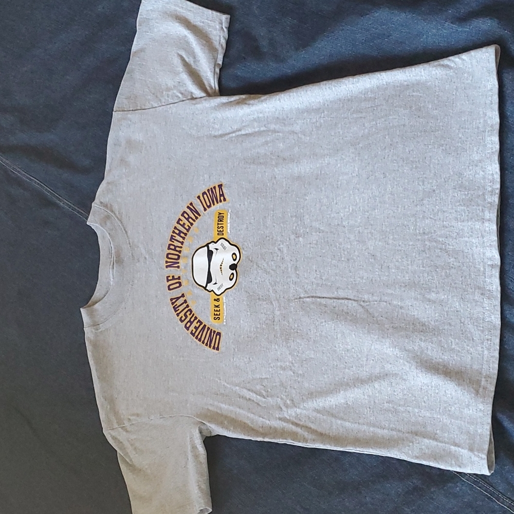 UNI youth t-shirt Champion sz large, grey.